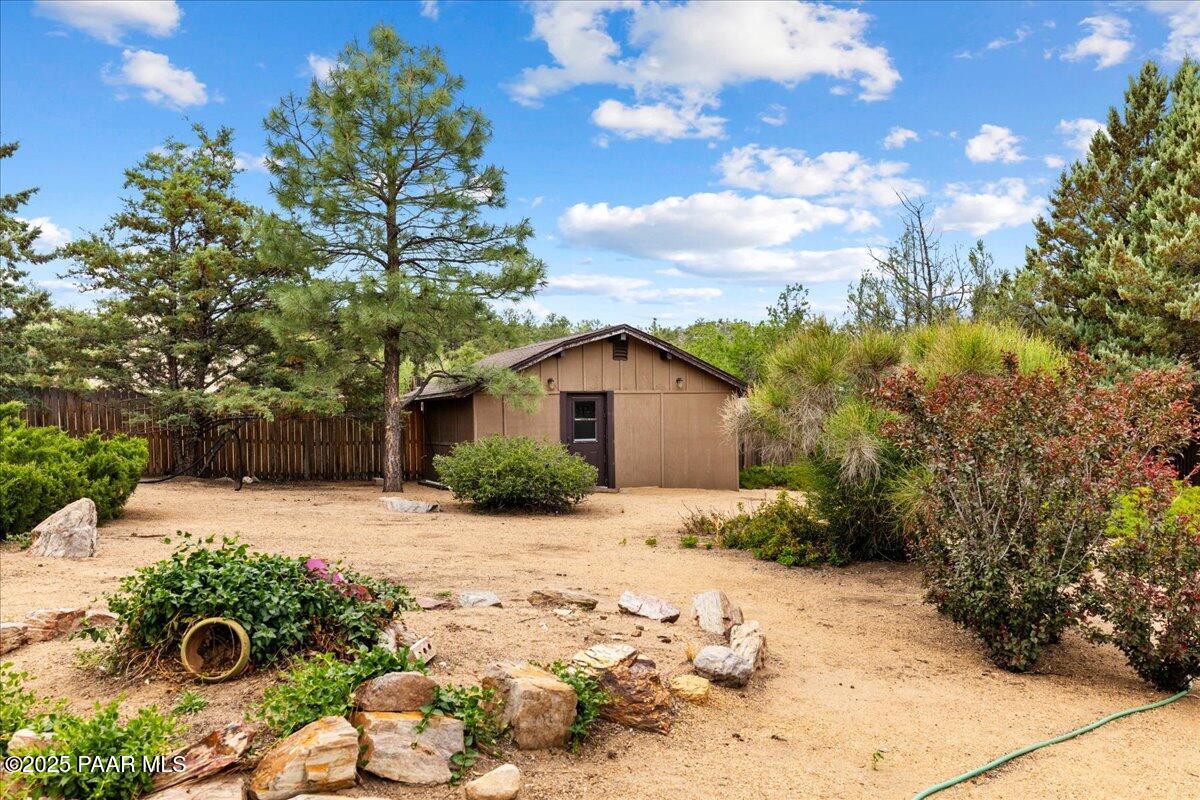 2877 Iron Springs Road Prescott, AZ 86305 - Photo 35 of 42 Backyard