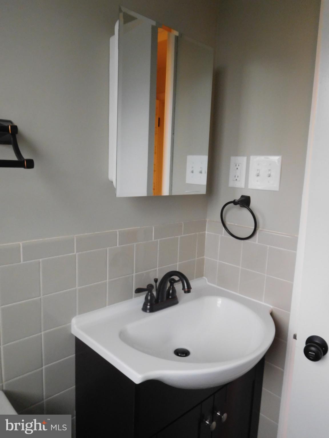 503 Wilson Road Wilmington, DE 19803 - Photo 26 of 34 New hardware, sink etc. 2nd floor Bath