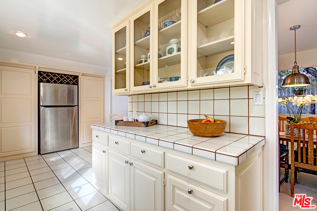 216 Waterview Street Playa del Rey, CA 90293 - Photo 11 of 28 Gallery Image 11