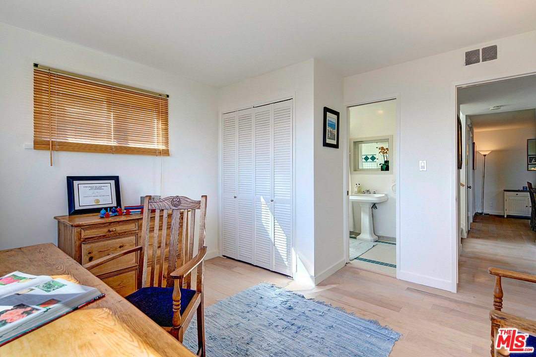 216 Waterview Street Playa del Rey, CA 90293 - Photo 15 of 28 Gallery Image 15