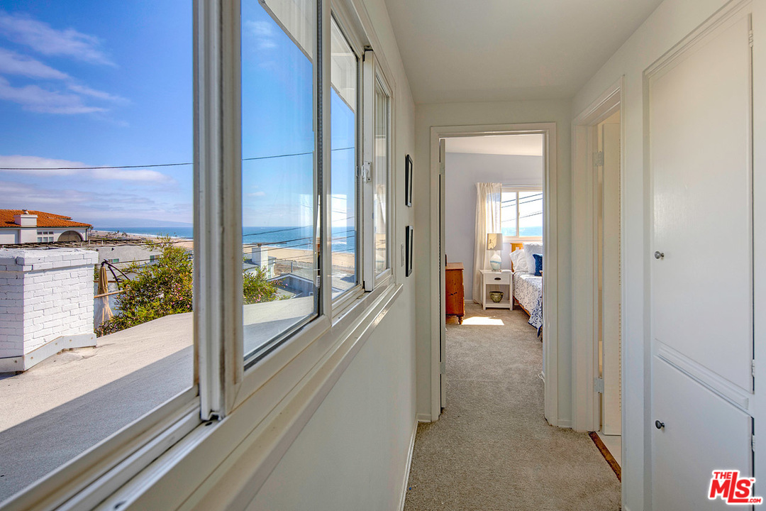 216 Waterview Street Playa del Rey, CA 90293 - Photo 21 of 28 Gallery Image 21