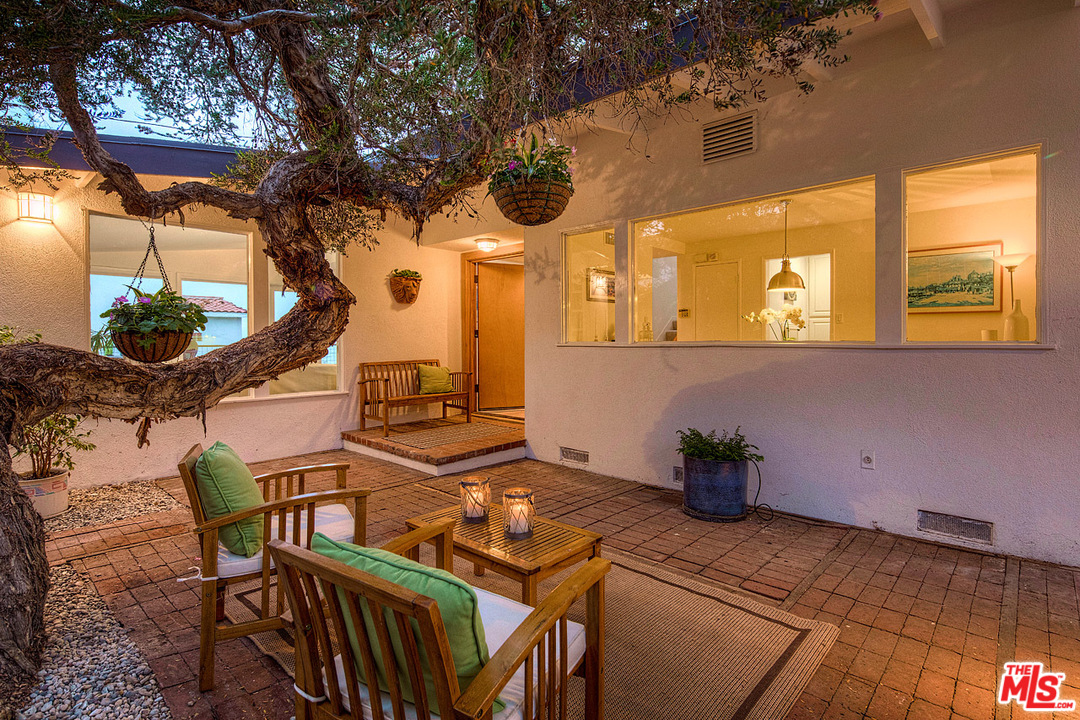 216 Waterview Street Playa del Rey, CA 90293 - Photo 25 of 28 Gallery Image 25
