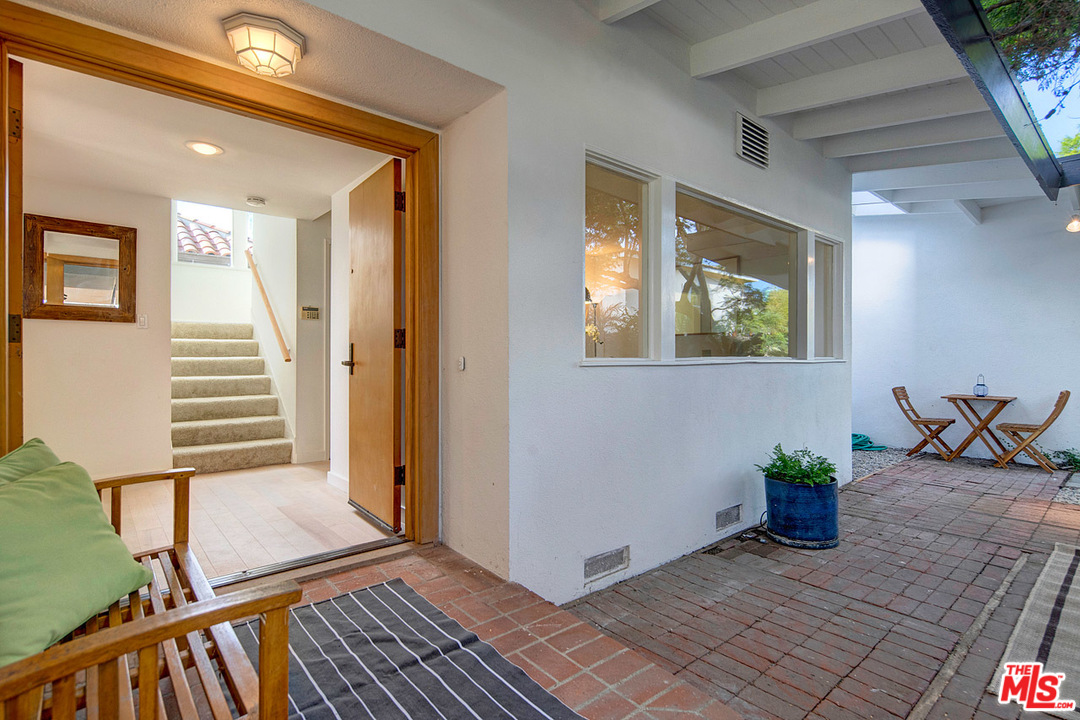 216 Waterview Street Playa del Rey, CA 90293 - Photo 10 of 28 Gallery Image 10