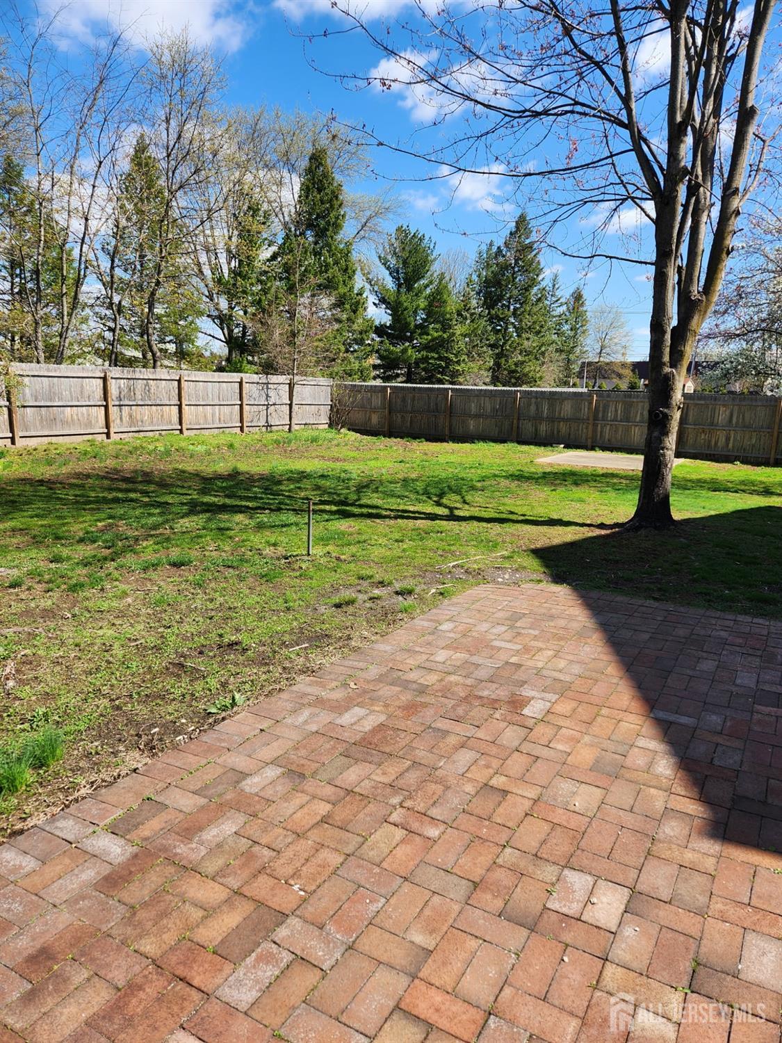 5 Eastern Drive Kendall Park, NJ 08824 - Photo 2 of 4