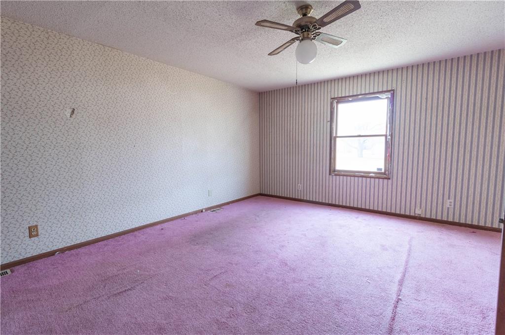 161 North Mapleton Street Columbus, IN 47201 - Photo 12 of 24 Gallery Image 12