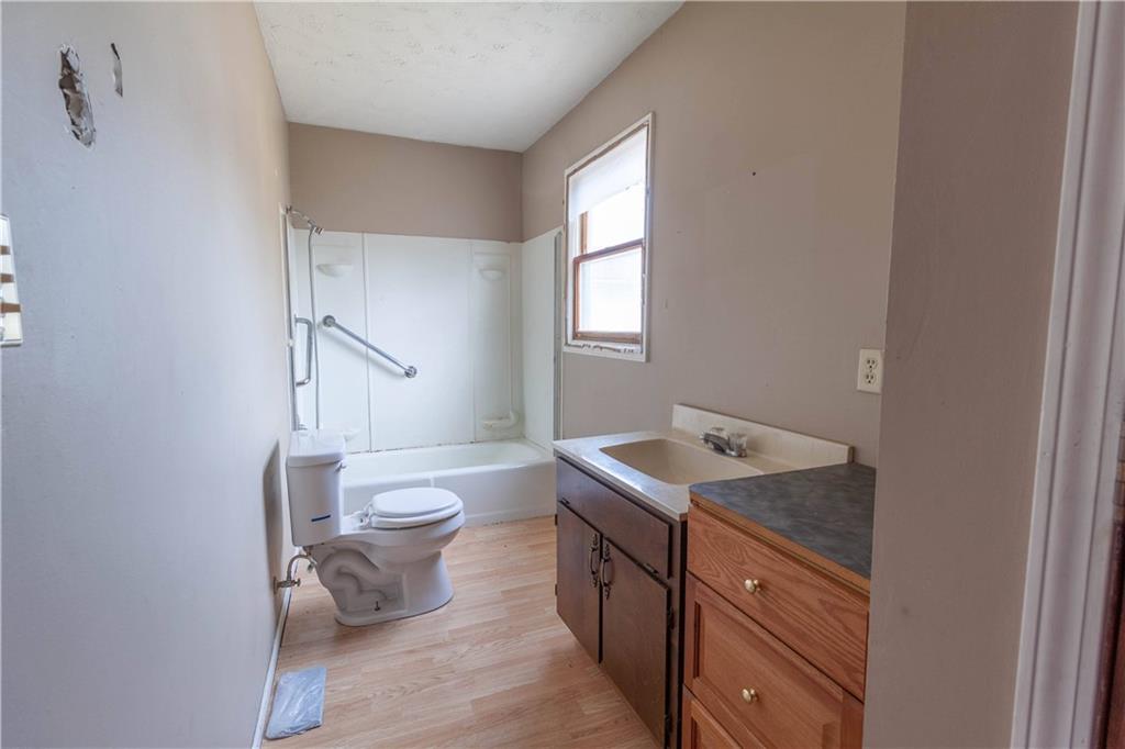 161 North Mapleton Street Columbus, IN 47201 - Photo 14 of 24 Gallery Image 14