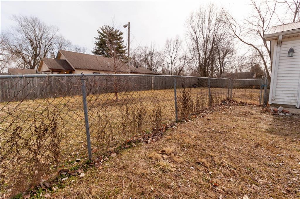 161 North Mapleton Street Columbus, IN 47201 - Photo 23 of 24 Gallery Image 23