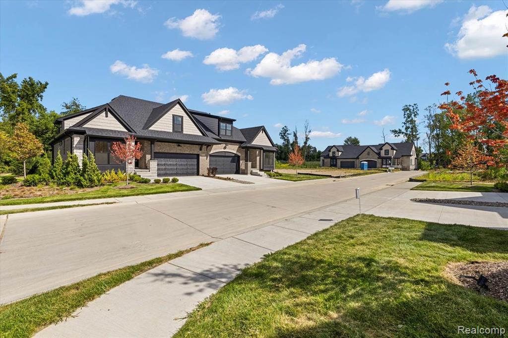 2019 Breckenridge Court Rochester Hills, MI 48309 - Photo 2 of 2