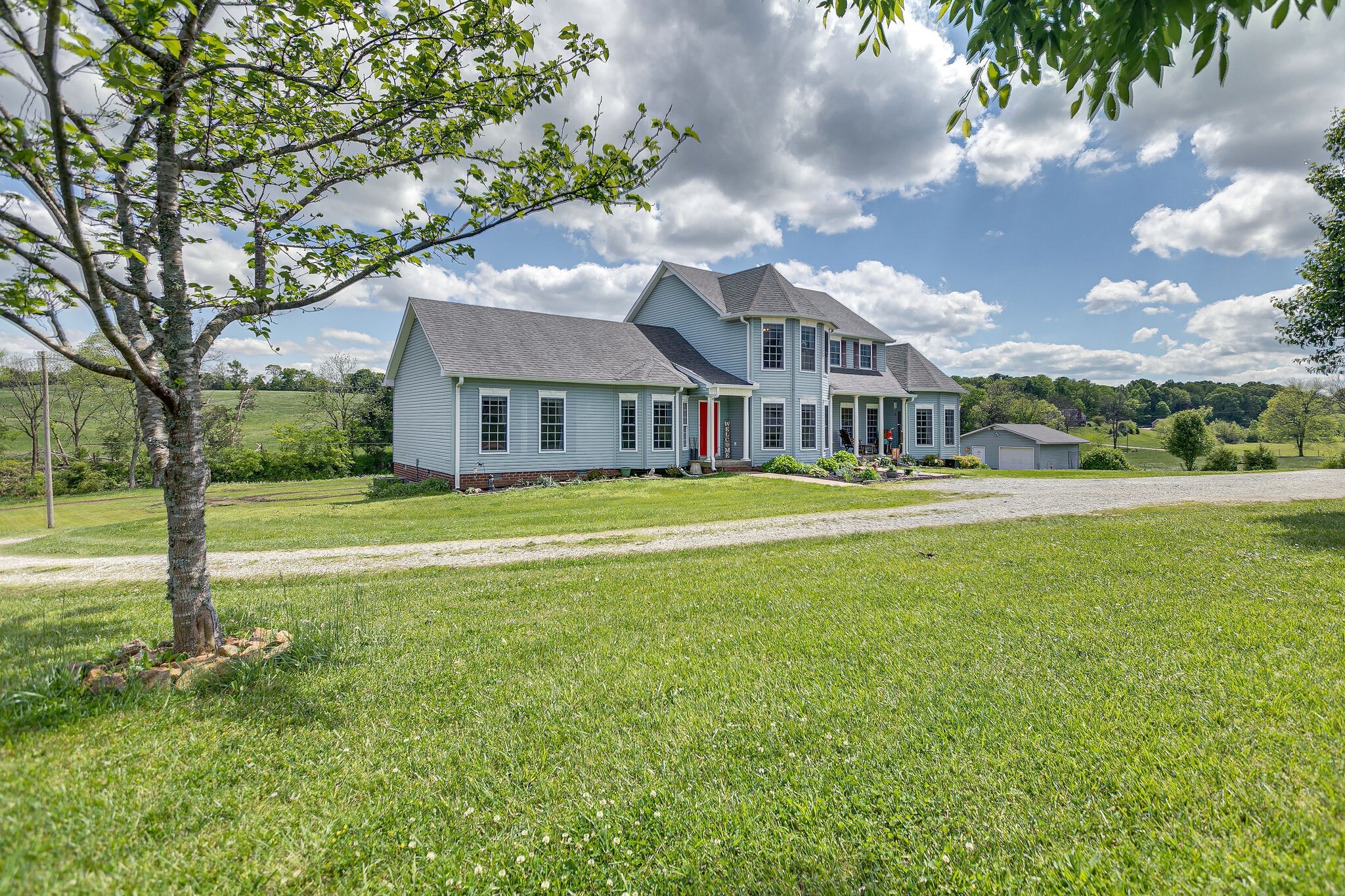 1546 Duke Loop Dickson, TN 37055 - Photo 2 of 40 Gallery Image 2