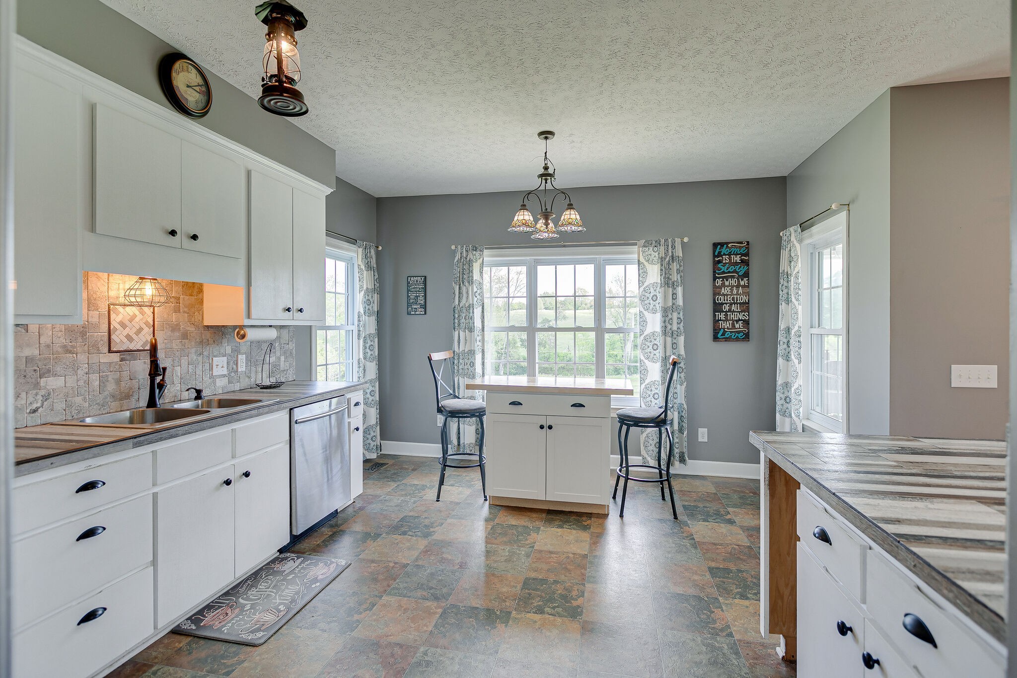 1546 Duke Loop Dickson, TN 37055 - Photo 13 of 40 Gallery Image 13