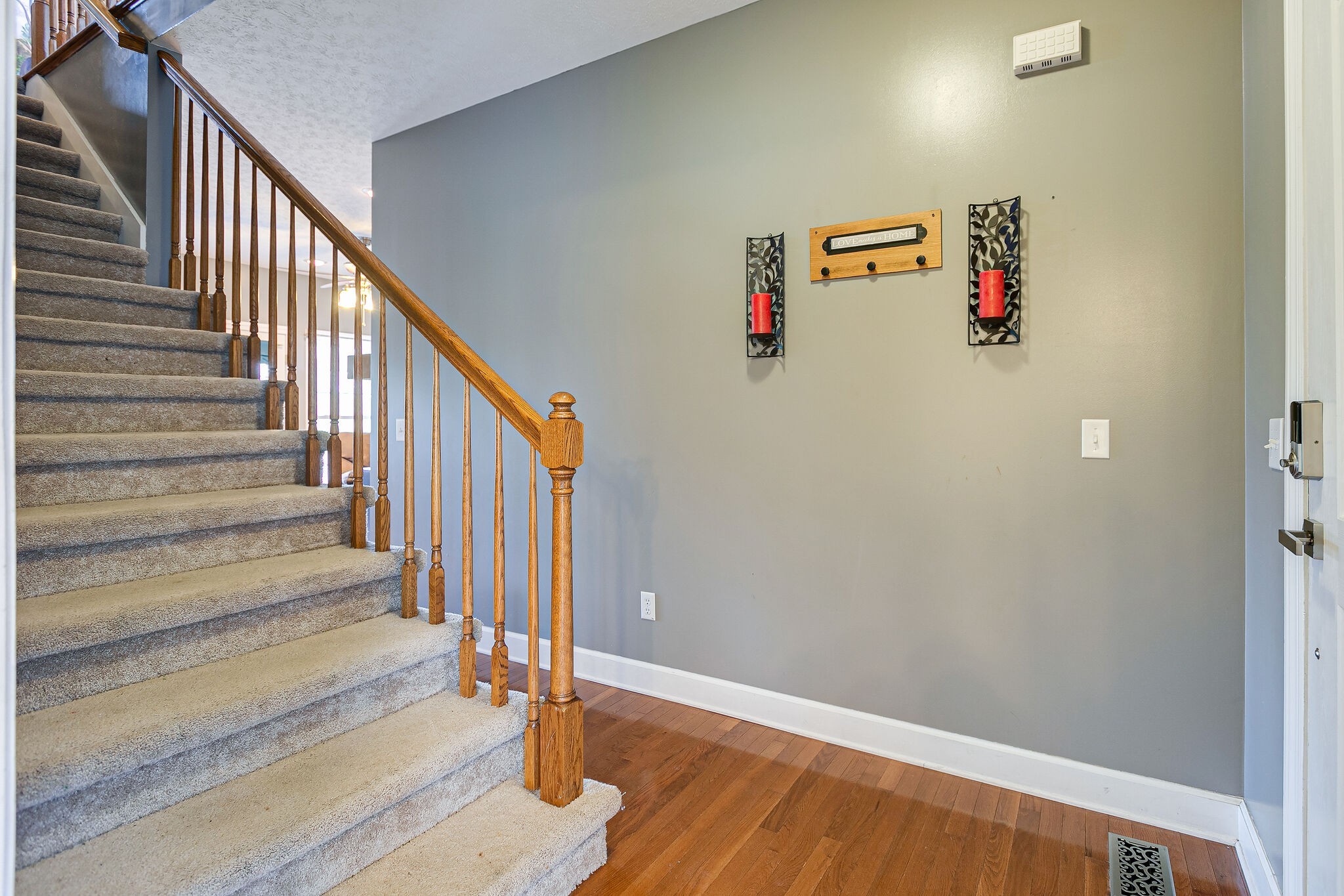 1546 Duke Loop Dickson, TN 37055 - Photo 6 of 40 Gallery Image 6