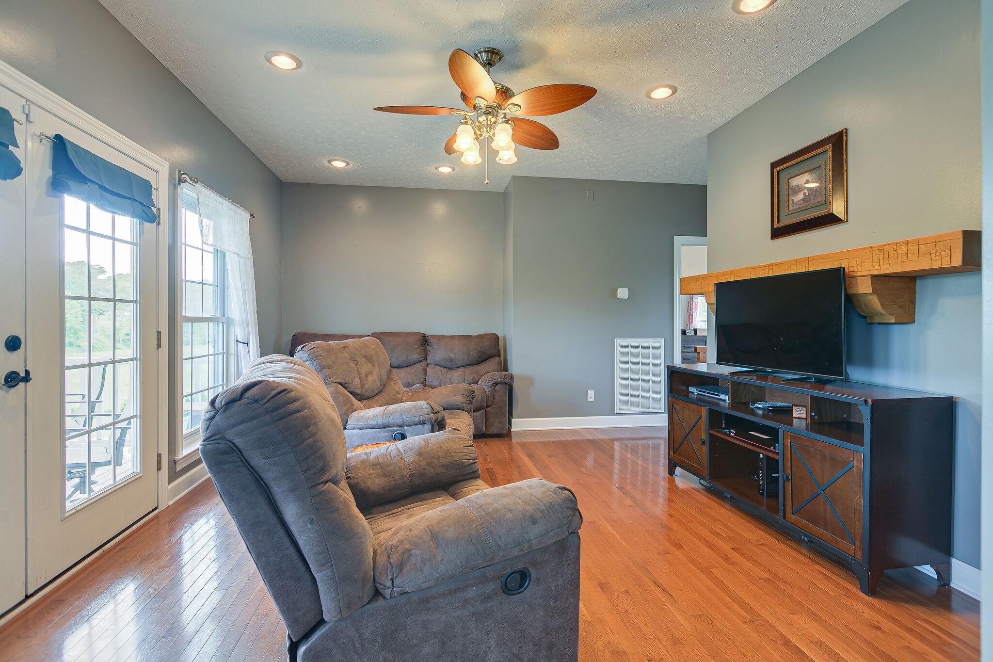 1546 Duke Loop Dickson, TN 37055 - Photo 9 of 40 Gallery Image 9