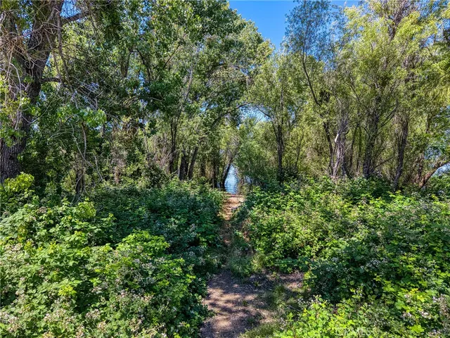 $499,000 | 5905 East Highway 20, Lucerne, CA 95458