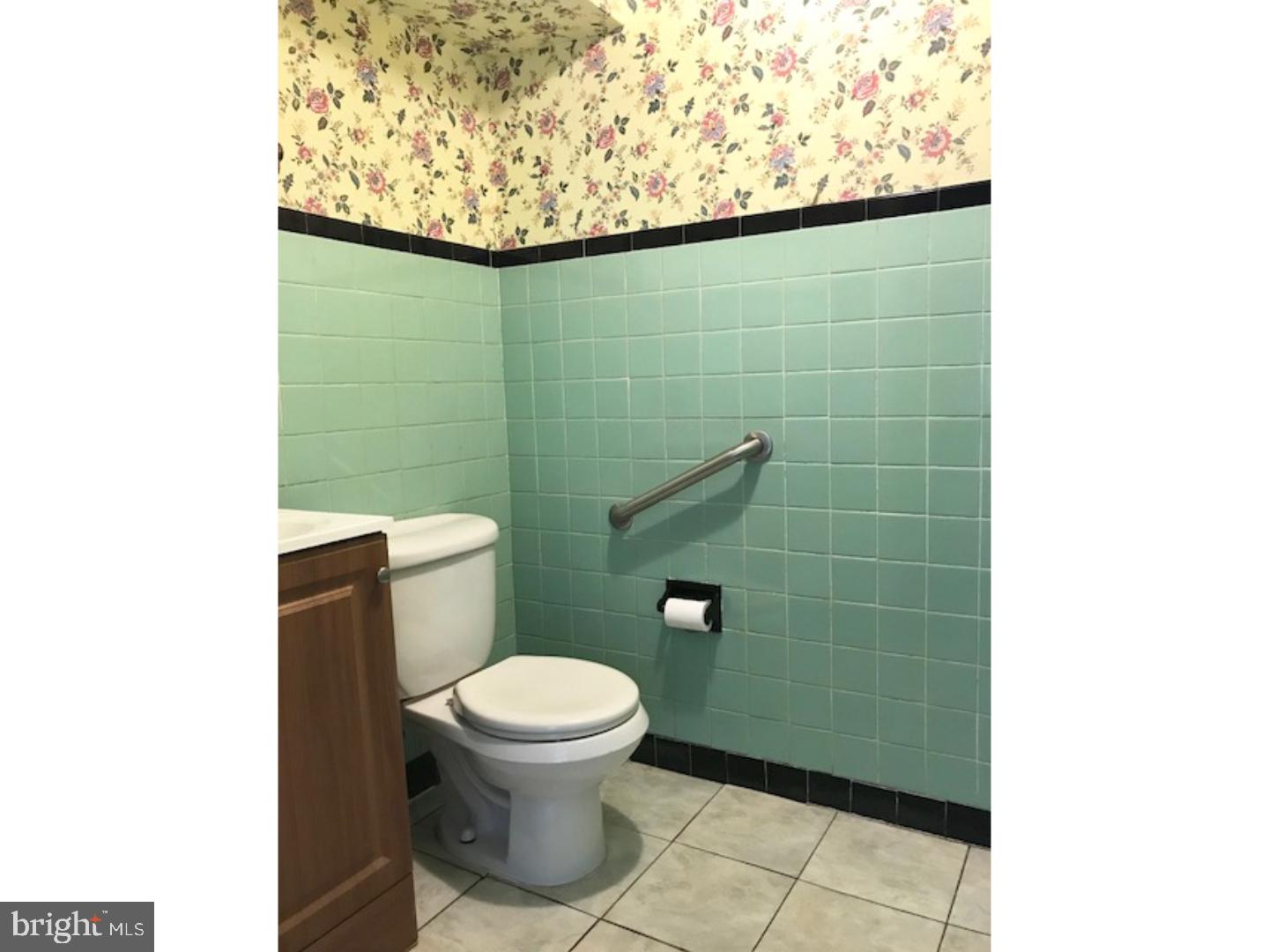123 Gordon Road Glenside, PA 19038 - Photo 12 of 21 Gallery Image 12