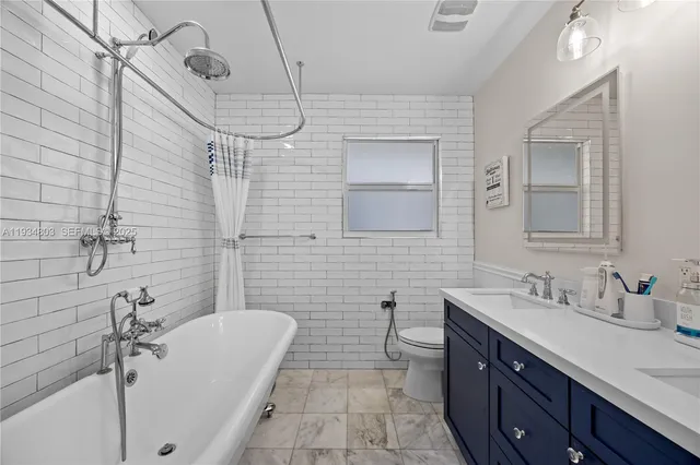 $4,300 | 1523 Monroe Street, Hollywood, FL 33020