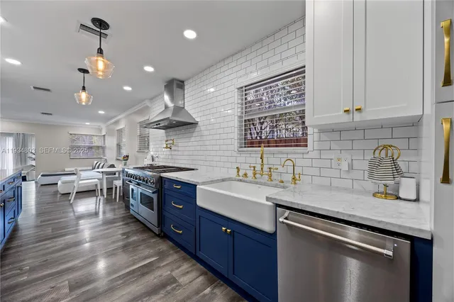 $4,300 | 1523 Monroe Street, Hollywood, FL 33020