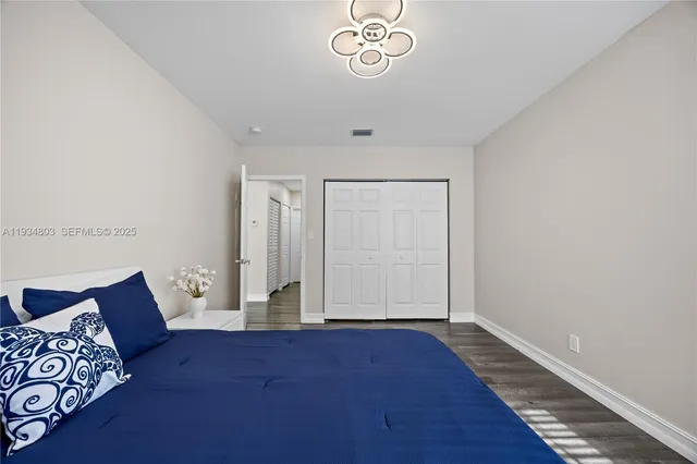 $4,300 | 1523 Monroe Street, Hollywood, FL 33020