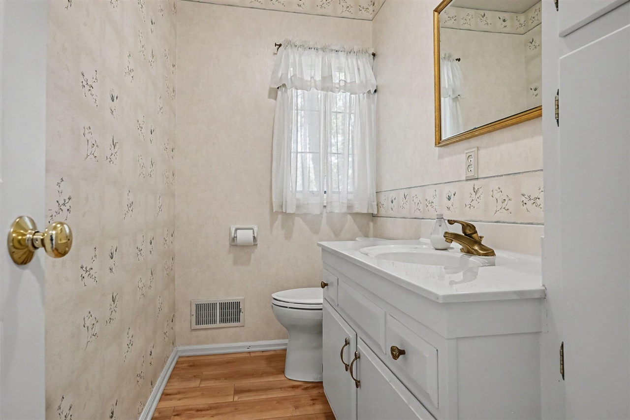 3004 Brandywine Road Kalamazoo, MI 49008 - Photo 14 of 41 Gallery Image 14