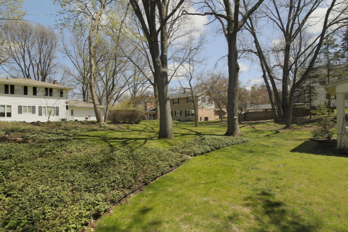 3002 Ridgeview Circle Kalamazoo, MI 49008 - Photo 23 of 25 3002 Ridgeview-51_TN