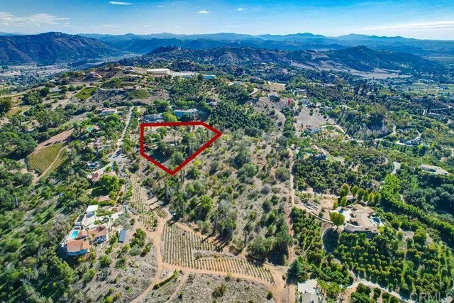 $800,000 | 3655 Lupine Lane, Fallbrook, CA 92028