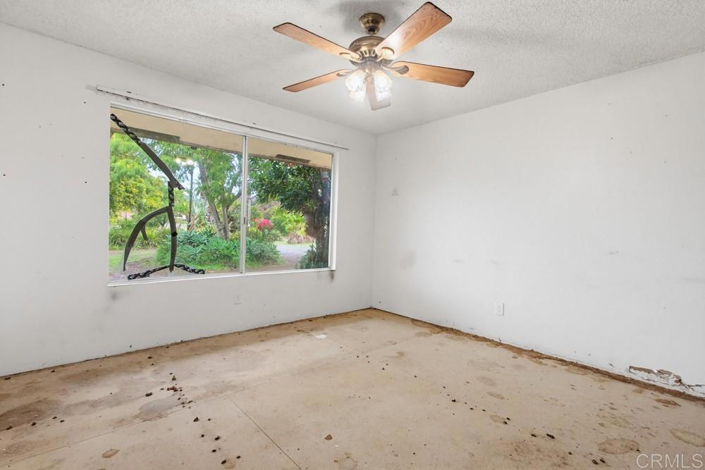 3655 Lupine Lane Fallbrook, CA 92028 - Photo 10 of 75