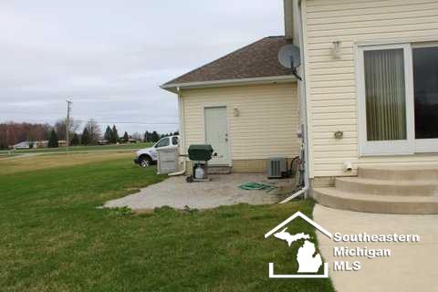 6685 Stewart Road Monroe, MI 48162 - Photo 24 of 25