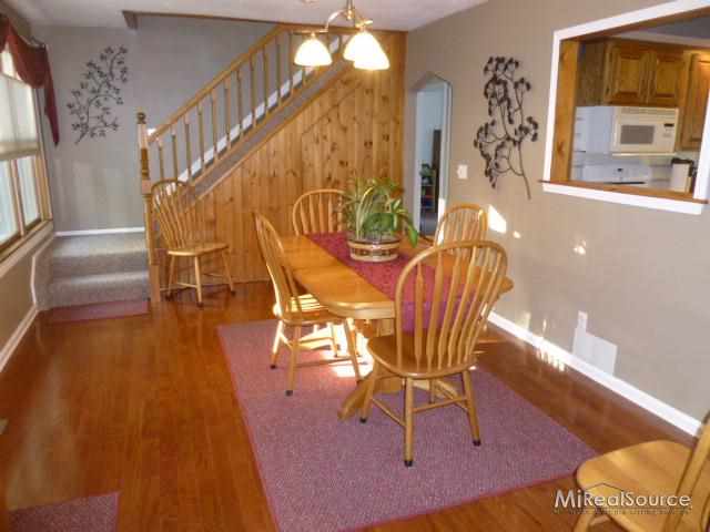 3485 York Rochester, MI 48309 - Photo 8 of 21 31148569-7.JPG