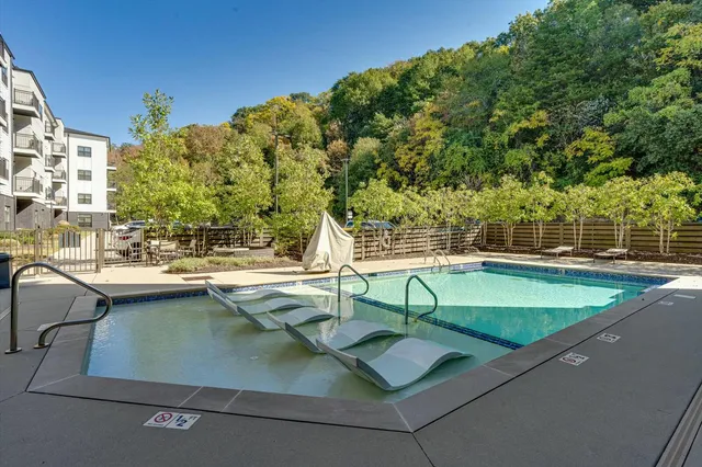 $250,000 | 782 Riverfront Parkway, Unit 112, Chattanooga, TN 37402