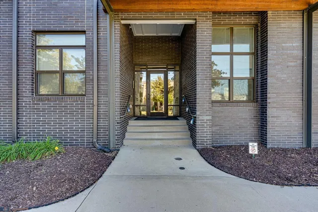 $250,000 | 782 Riverfront Parkway, Unit 112, Chattanooga, TN 37402