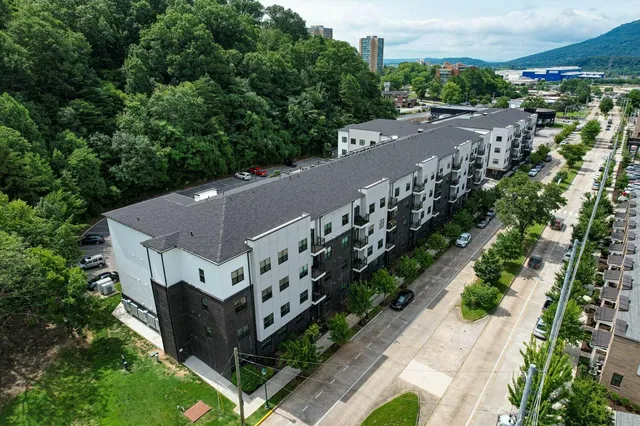 $250,000 | 782 Riverfront Parkway, Unit 112, Chattanooga, TN 37402