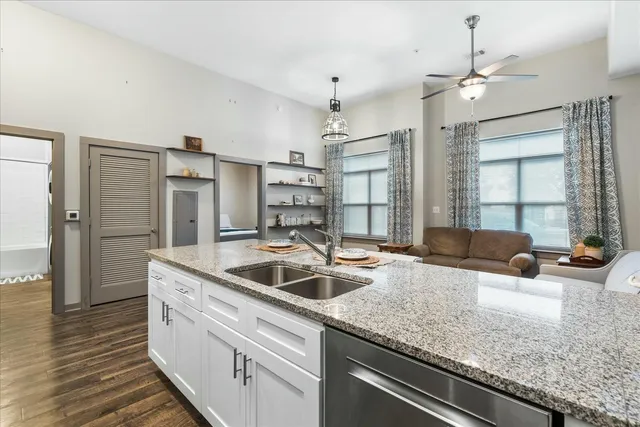 $250,000 | 782 Riverfront Parkway, Unit 112, Chattanooga, TN 37402