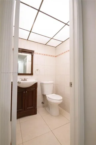 $115,000 | 3000 Northwest 48th Terrace, Unit 322, Lauderdale Lakes, FL 33313