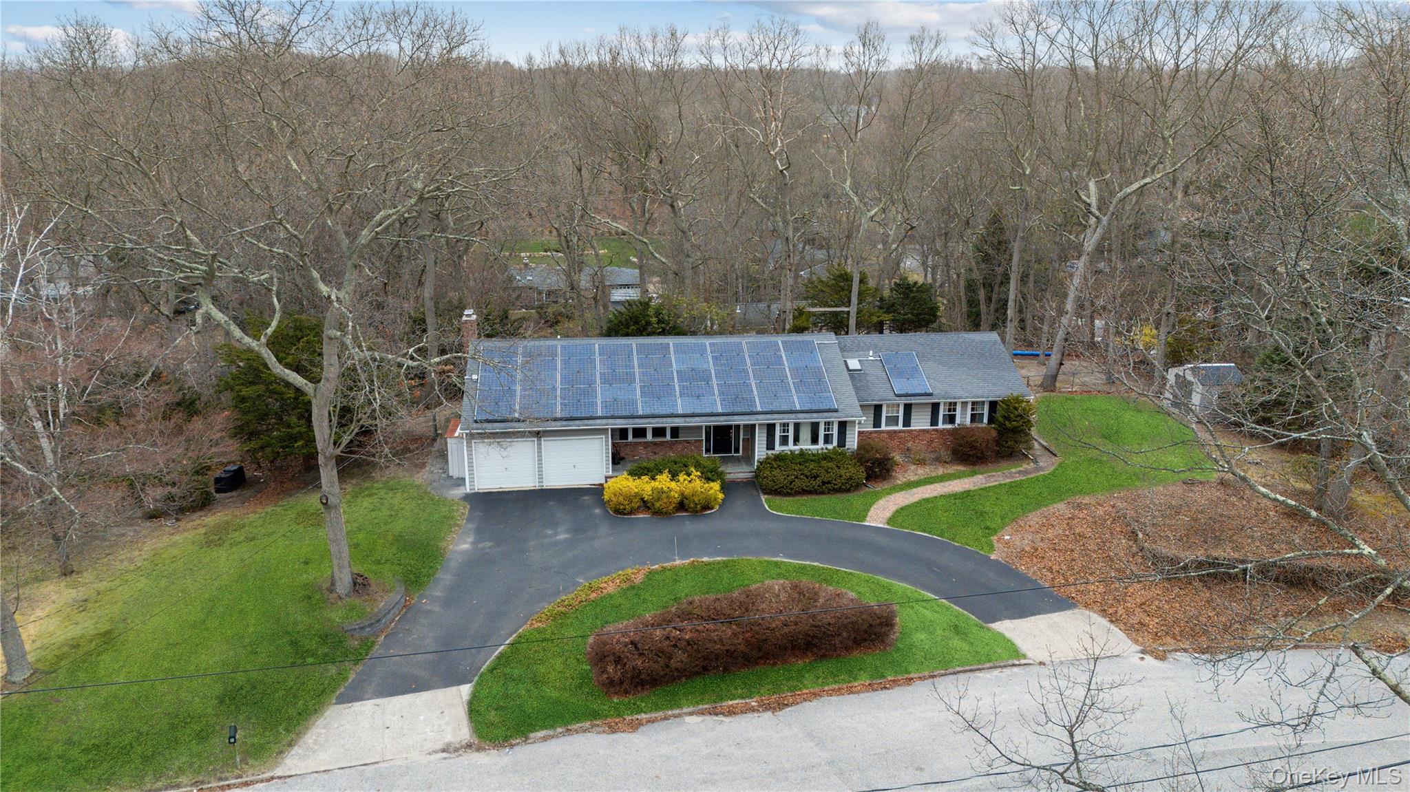 7 Fox Road East Setauket, NY 11733 - Photo 31 of 36