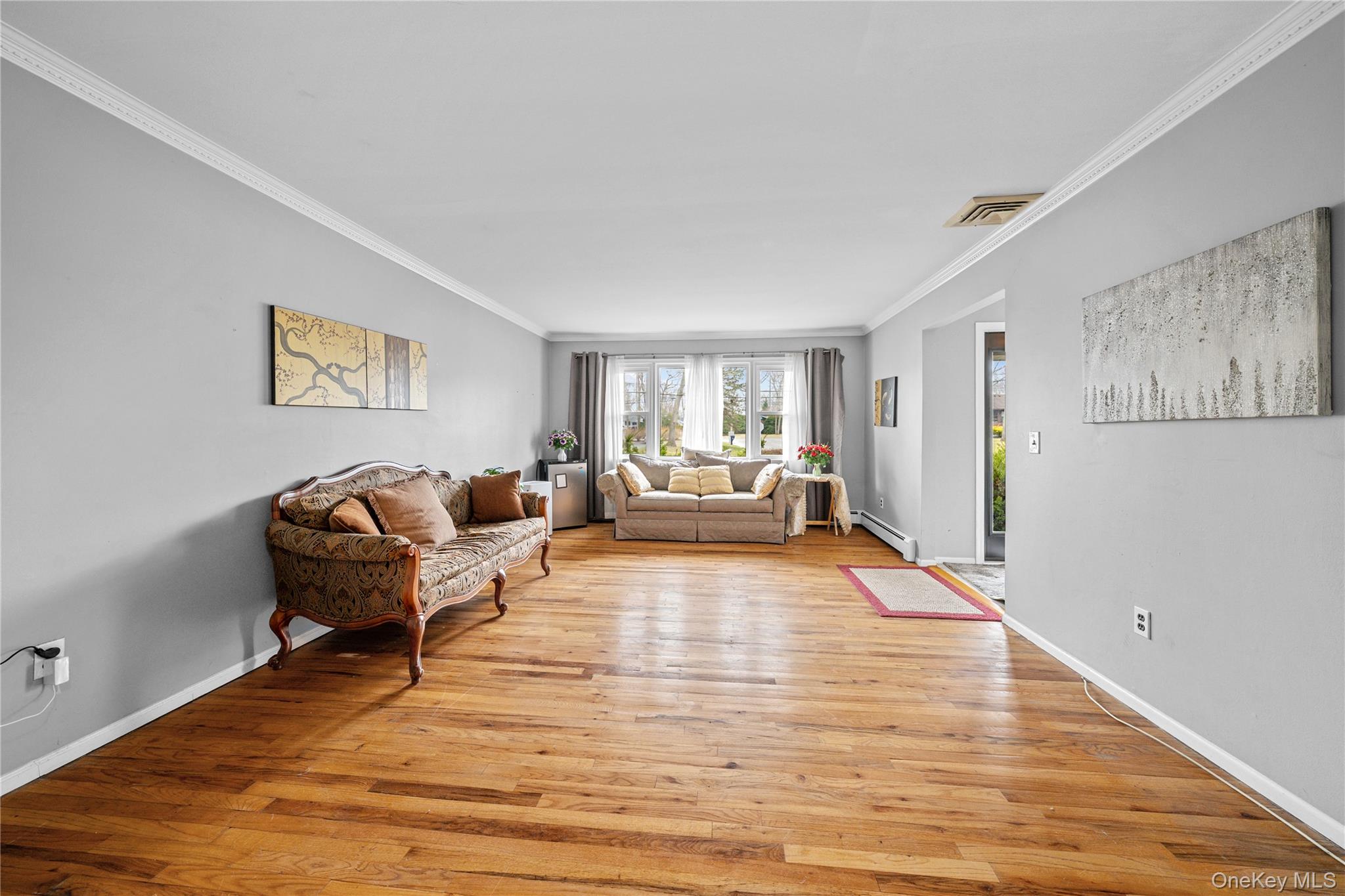 7 Fox Road East Setauket, NY 11733 - Photo 5 of 36