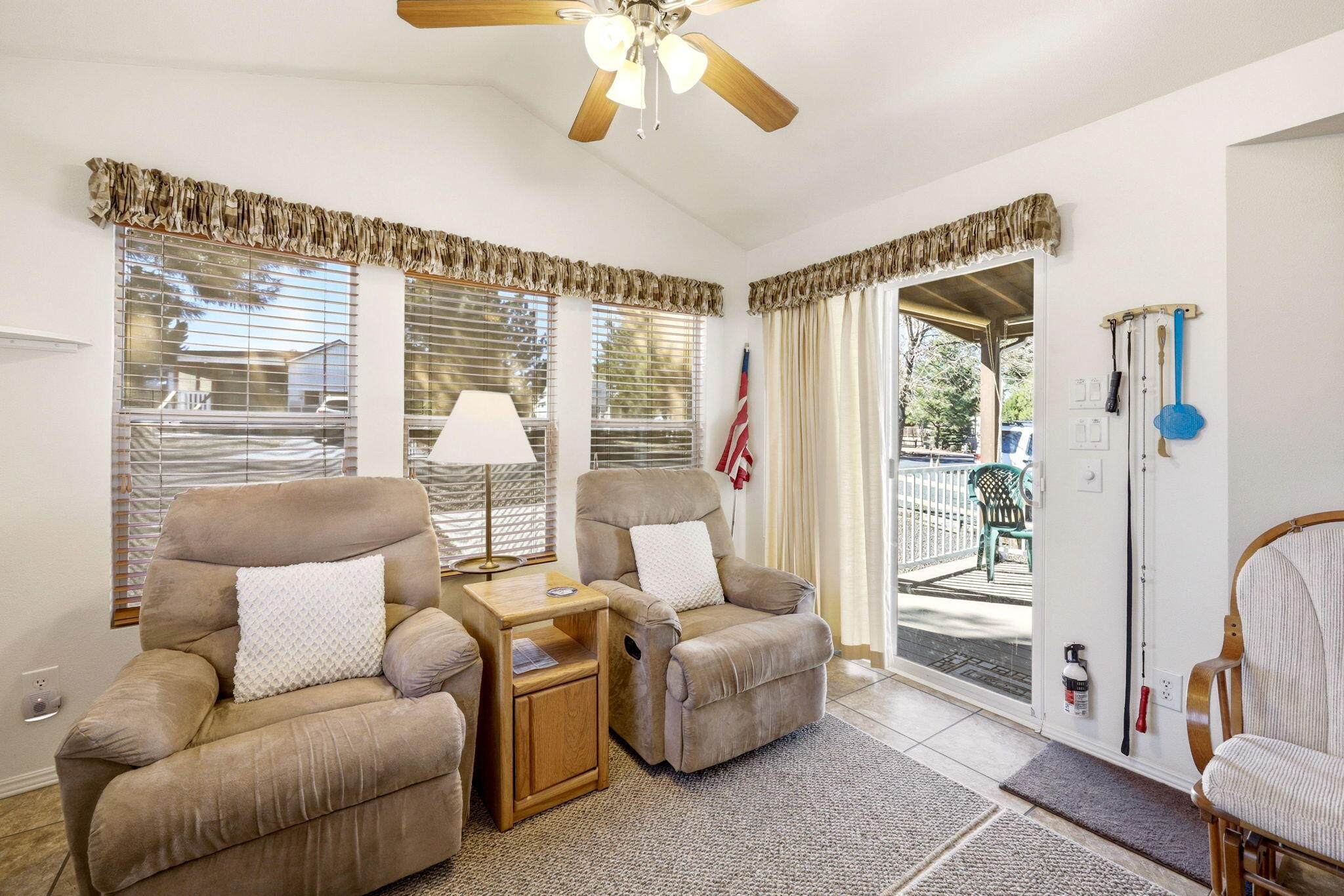 2703 Rustlers Roost Overgaard, AZ 85933 - Photo 10 of 33