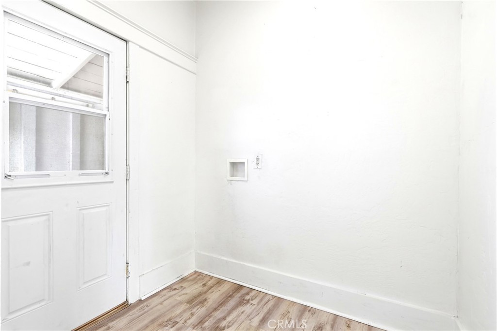 292 East George Street Banning, CA 92220 - Photo 13 of 31 Laundry Room