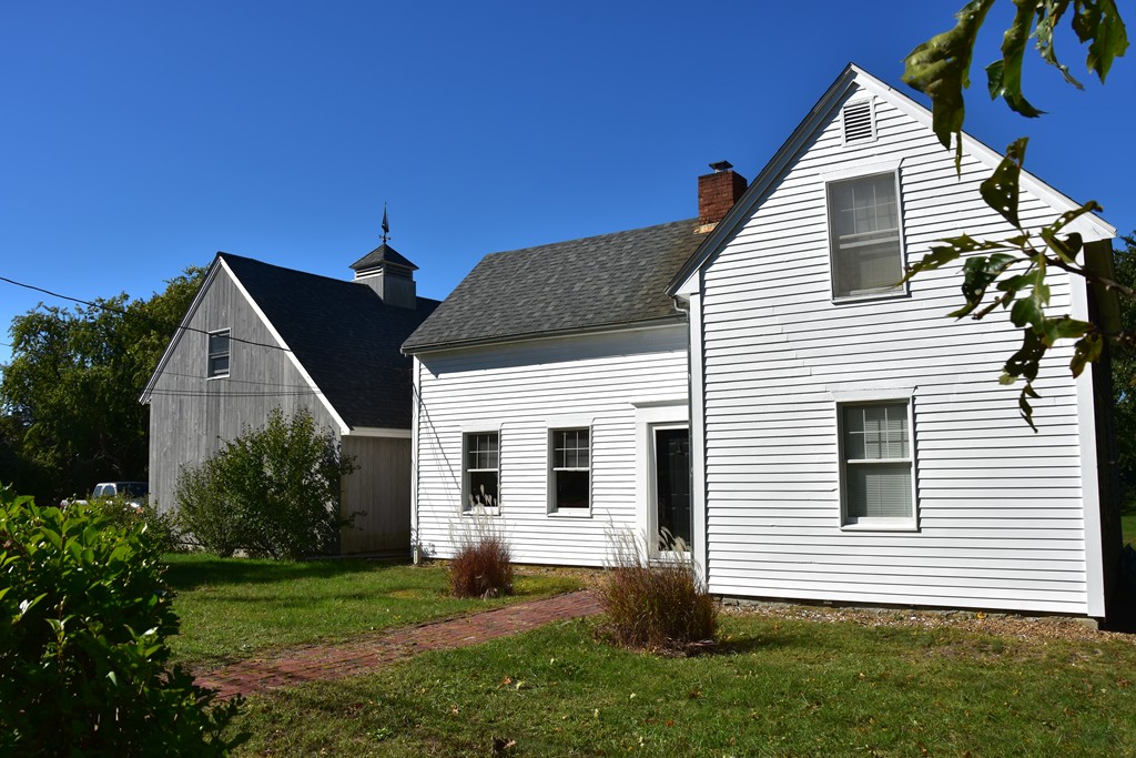 117 County Road Oak Bluffs, MA 02557 - Photo 1 of 19 Gallery Image 1