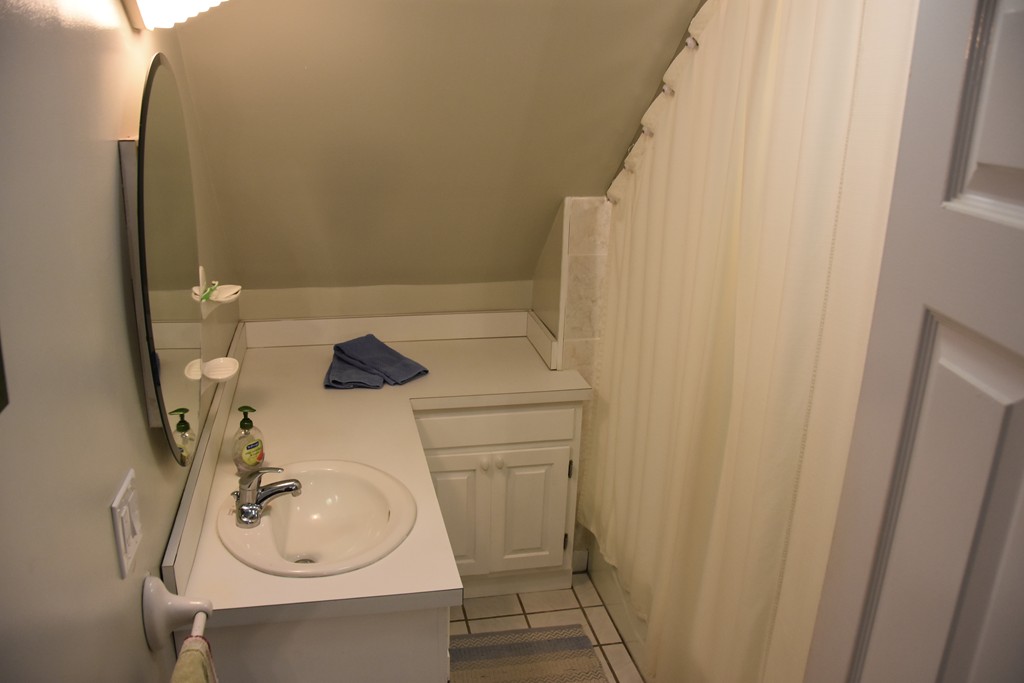 117 County Road Oak Bluffs, MA 02557 - Photo 14 of 19 Gallery Image 14
