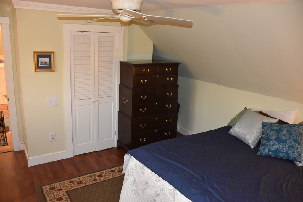 117 County Road Oak Bluffs, MA 02557 - Photo 17 of 19 Gallery Image 17