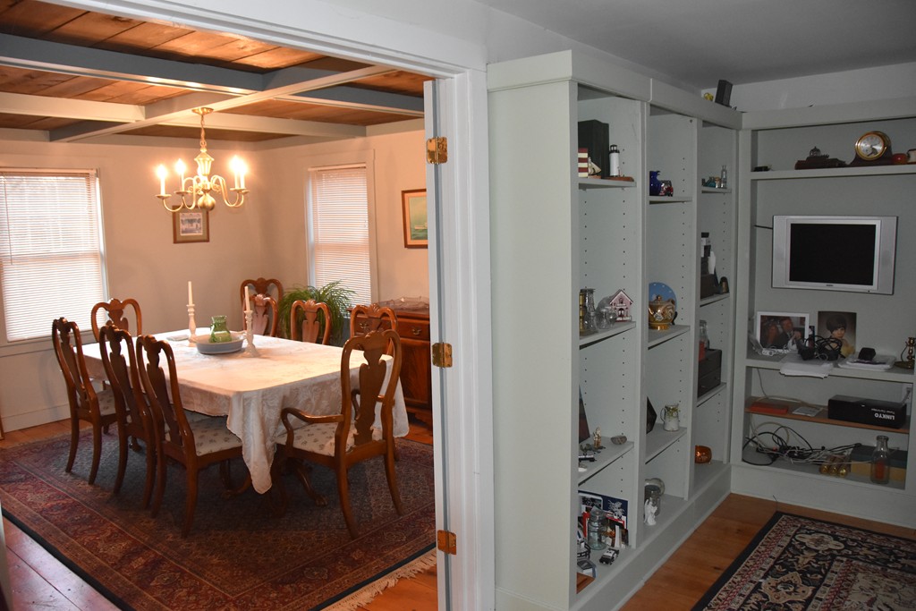 117 County Road Oak Bluffs, MA 02557 - Photo 10 of 19 Gallery Image 10