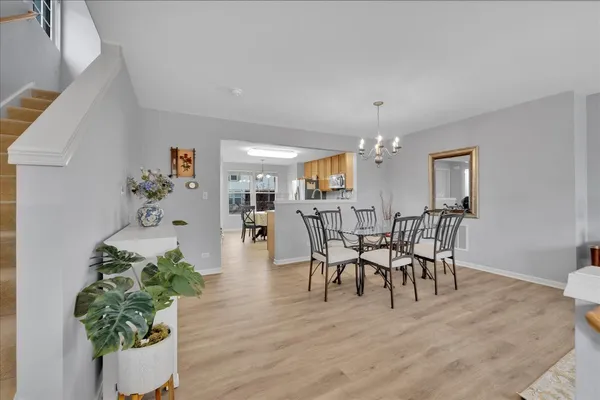 $387,000 | 404 Belvedere Lane, Aurora, IL 60502