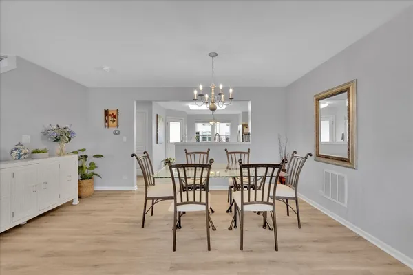 $387,000 | 404 Belvedere Lane, Aurora, IL 60502