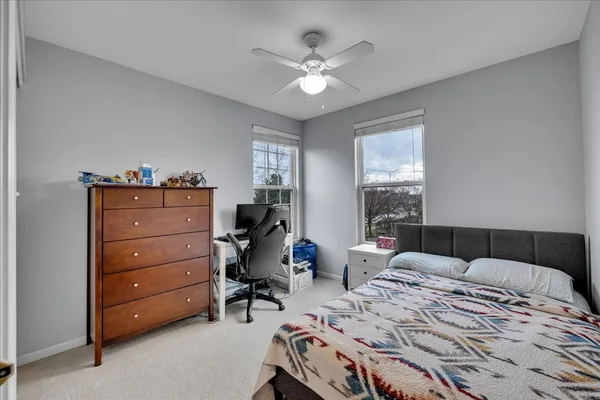 $387,000 | 404 Belvedere Lane, Aurora, IL 60502