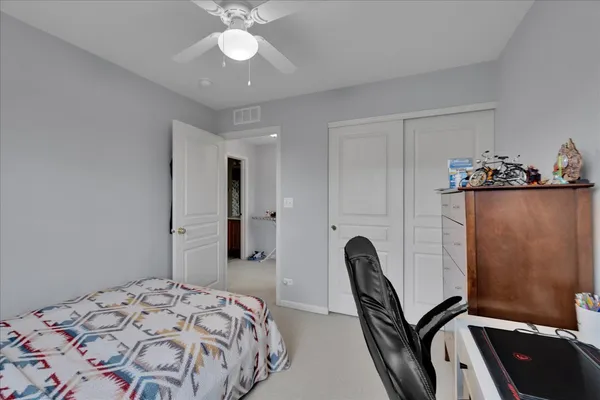 $387,000 | 404 Belvedere Lane, Aurora, IL 60502