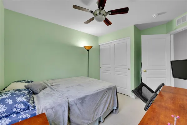 $387,000 | 404 Belvedere Lane, Aurora, IL 60502