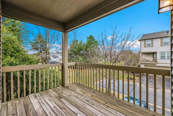$387,000 | 404 Belvedere Lane, Aurora, IL 60502