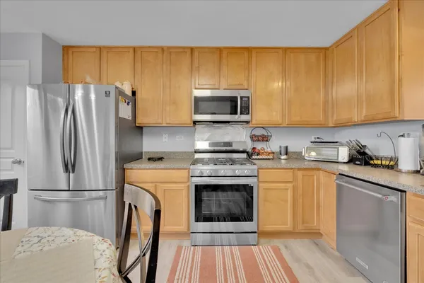 $387,000 | 404 Belvedere Lane, Aurora, IL 60502