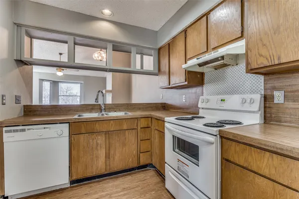 $1,450 | 5303 Indio Cove, Unit D, Austin, TX 78745