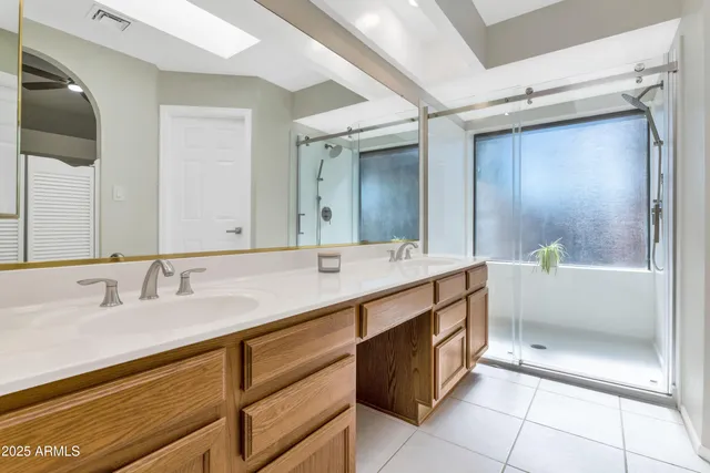 $605,000 | 4009 East Round Hill Drive, Phoenix, AZ 85028