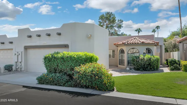 $605,000 | 4009 East Round Hill Drive, Phoenix, AZ 85028